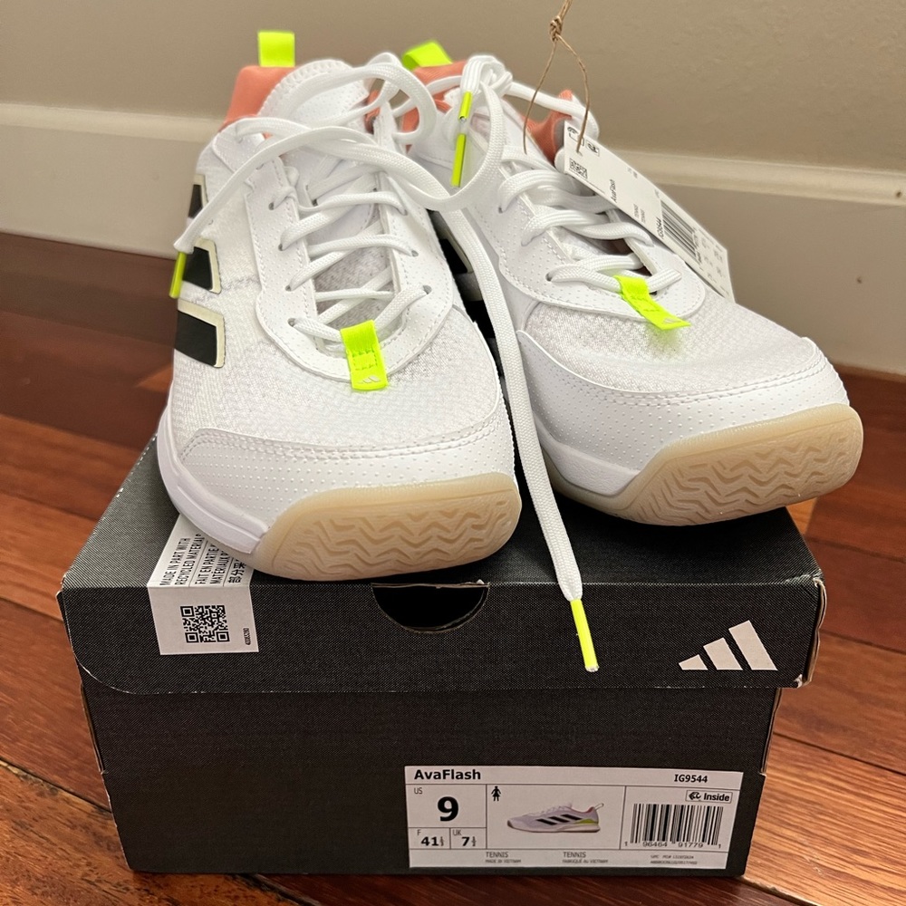 Adidas AvaFlash Tennis Shoe